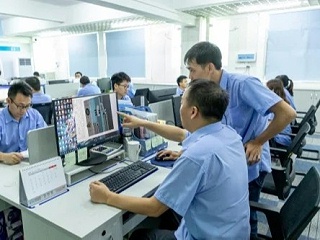 靈科超聲波行業(yè)第一家打造領(lǐng)尖技術(shù)，精密穩(wěn)定超聲波焊接機(jī)廠家